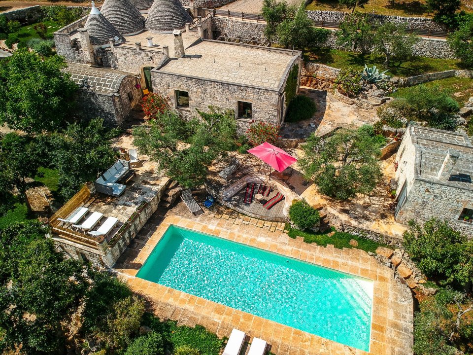 Se vende villa in zona tranquila Ostuni Puglia foto 2